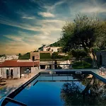 Demetra Capri - Pool And Relaxation
