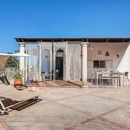 Demetra Capri - Pool And Relaxation *